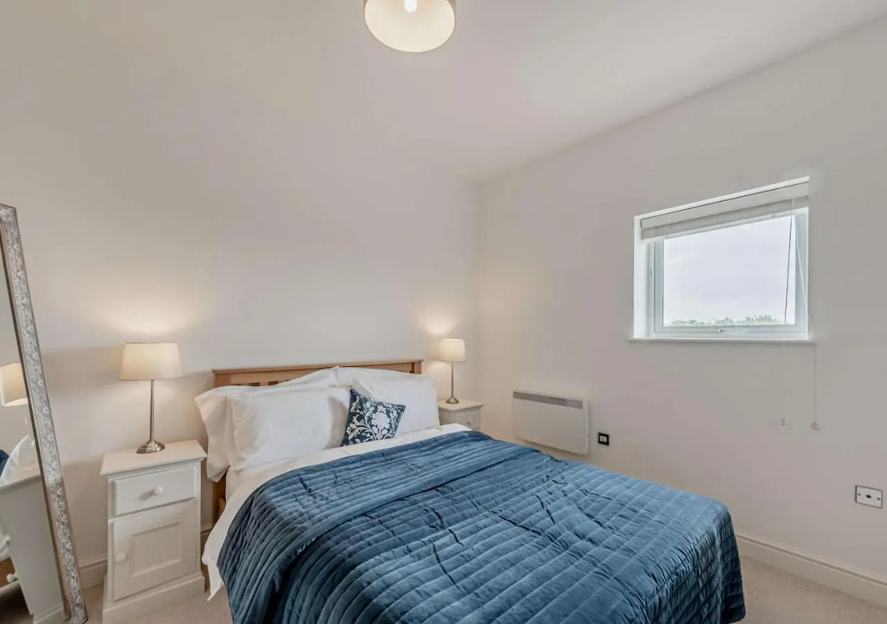 Bayview Apartment - Machynys Llanelli