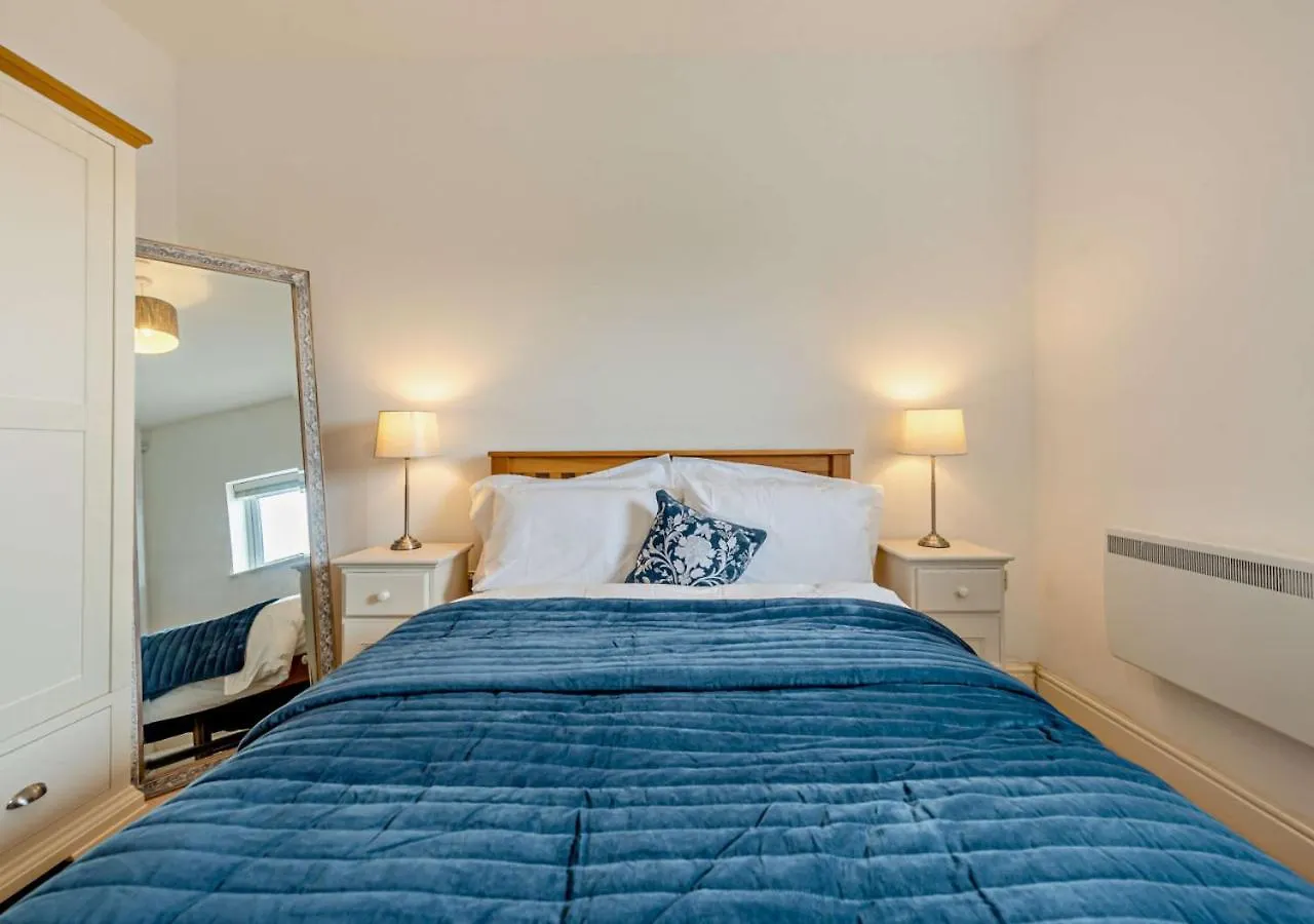 Bayview Apartment - Machynys Llanelli