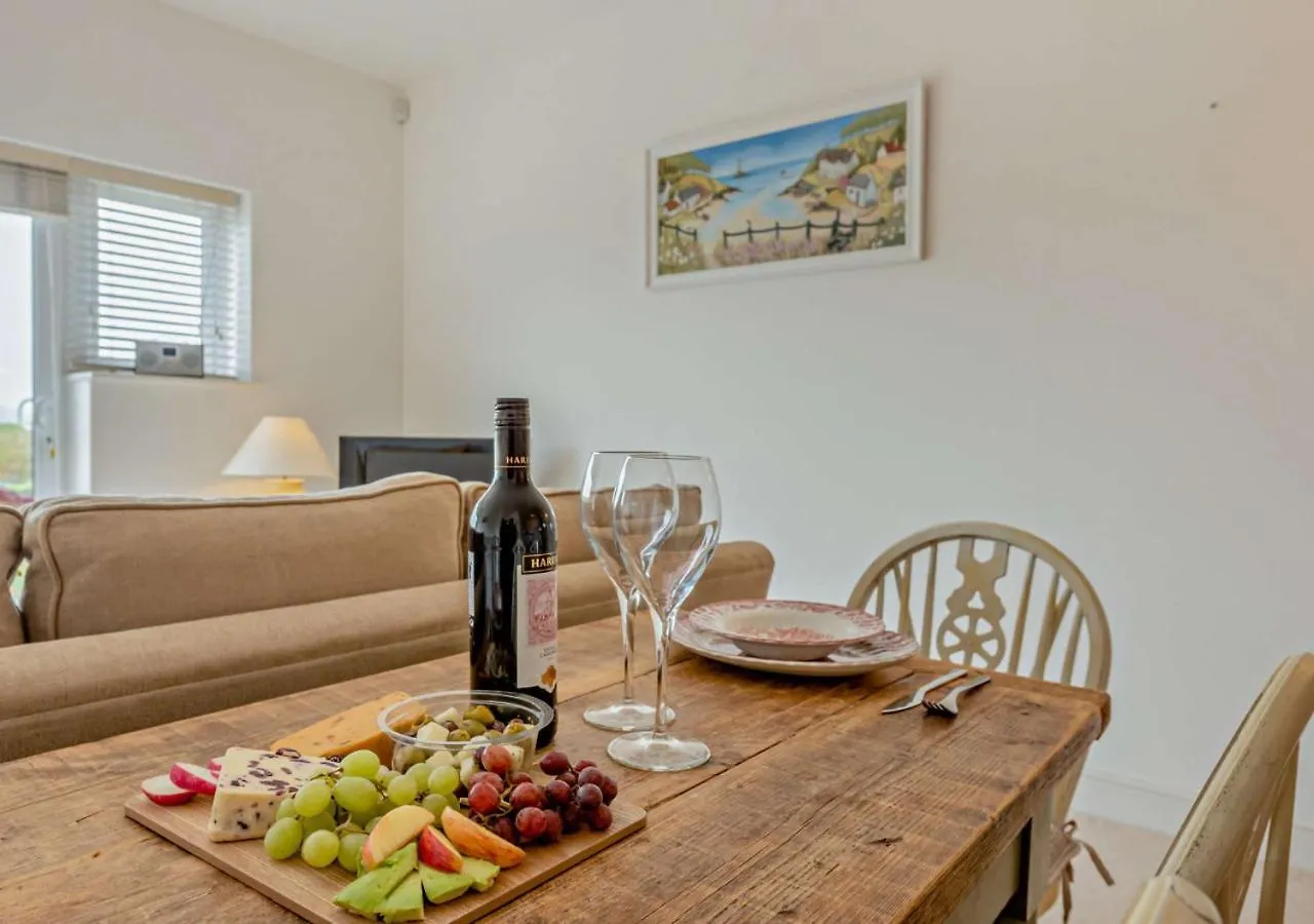 Bayview Apartment - Machynys Llanelli