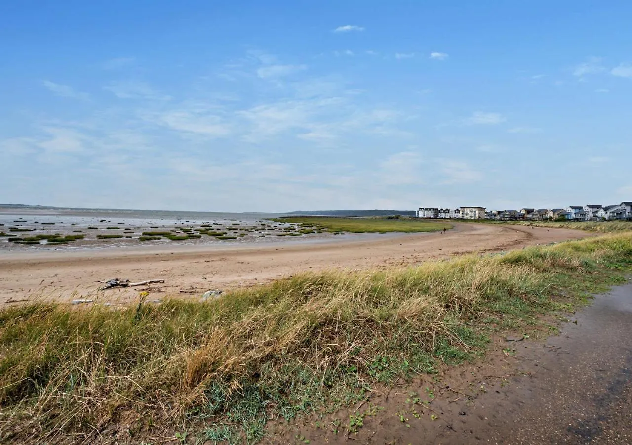 Bayview Apartment - Machynys Llanelli