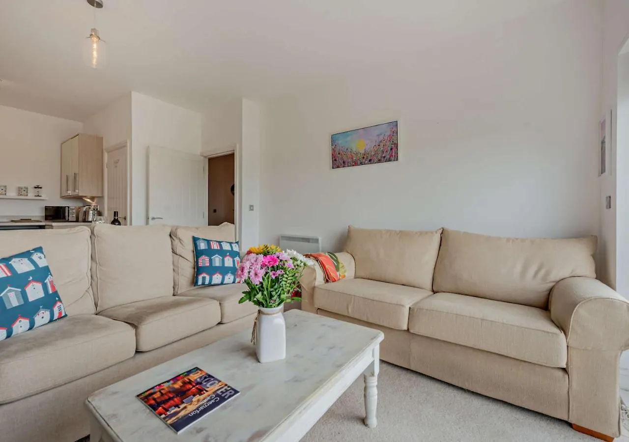 Bayview Apartment - Machynys Llanelli